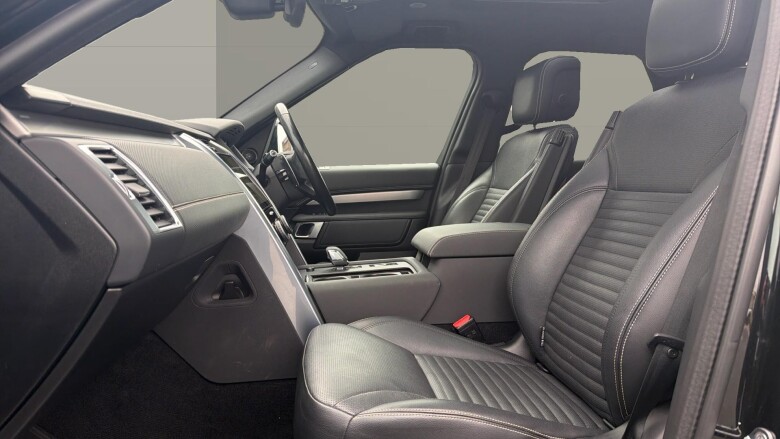 Land Rover Discovery 3.0 D250 R-Dynamic SE 5dr Auto Diesel Station Wagon